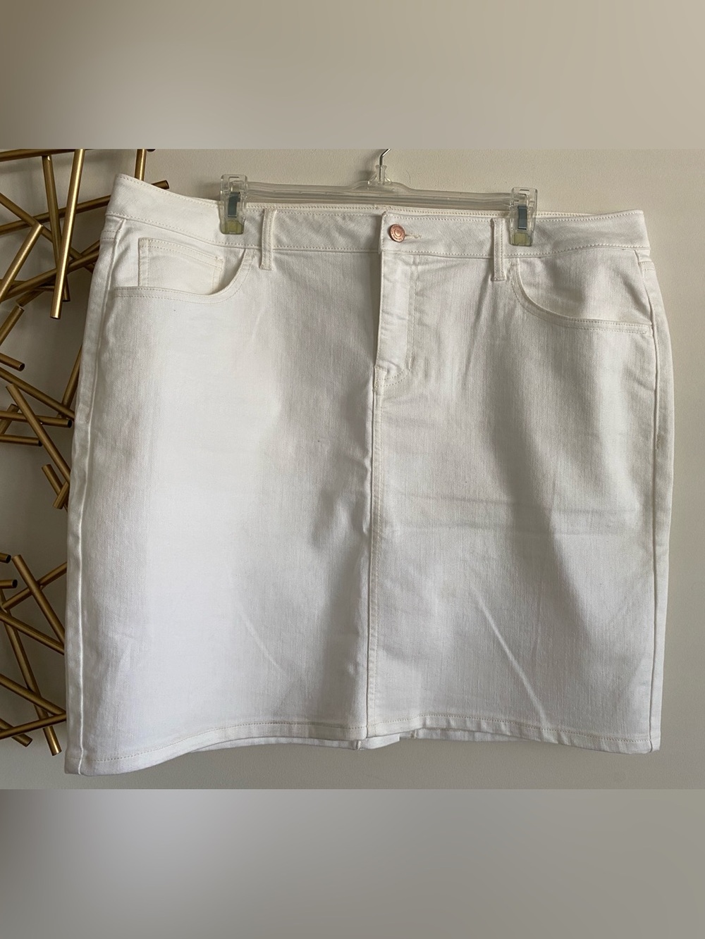 Old Navy White Denim Mini Skirt - Size 16